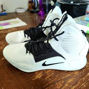 Nike HyperDunk Sz 12